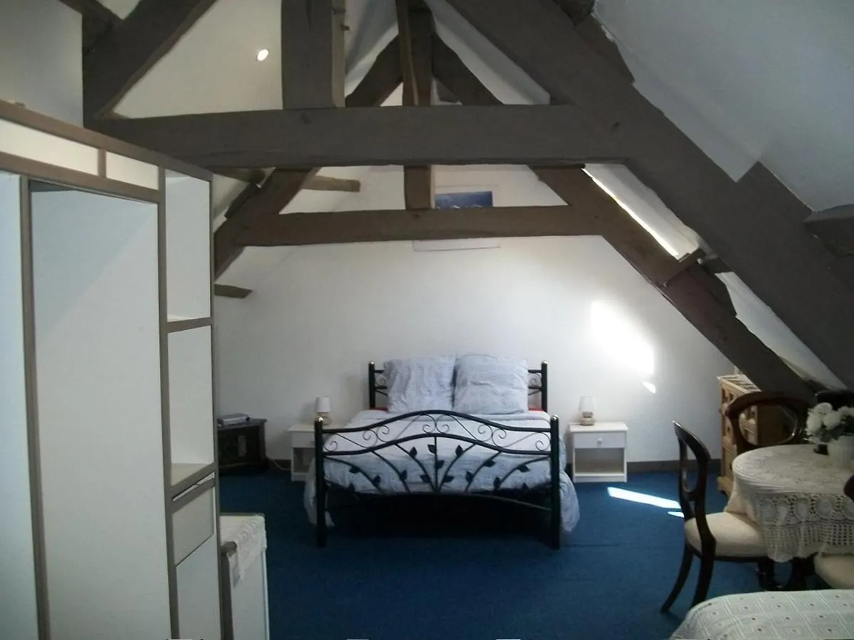 Bed & Breakfast Stone Cottage Meneac